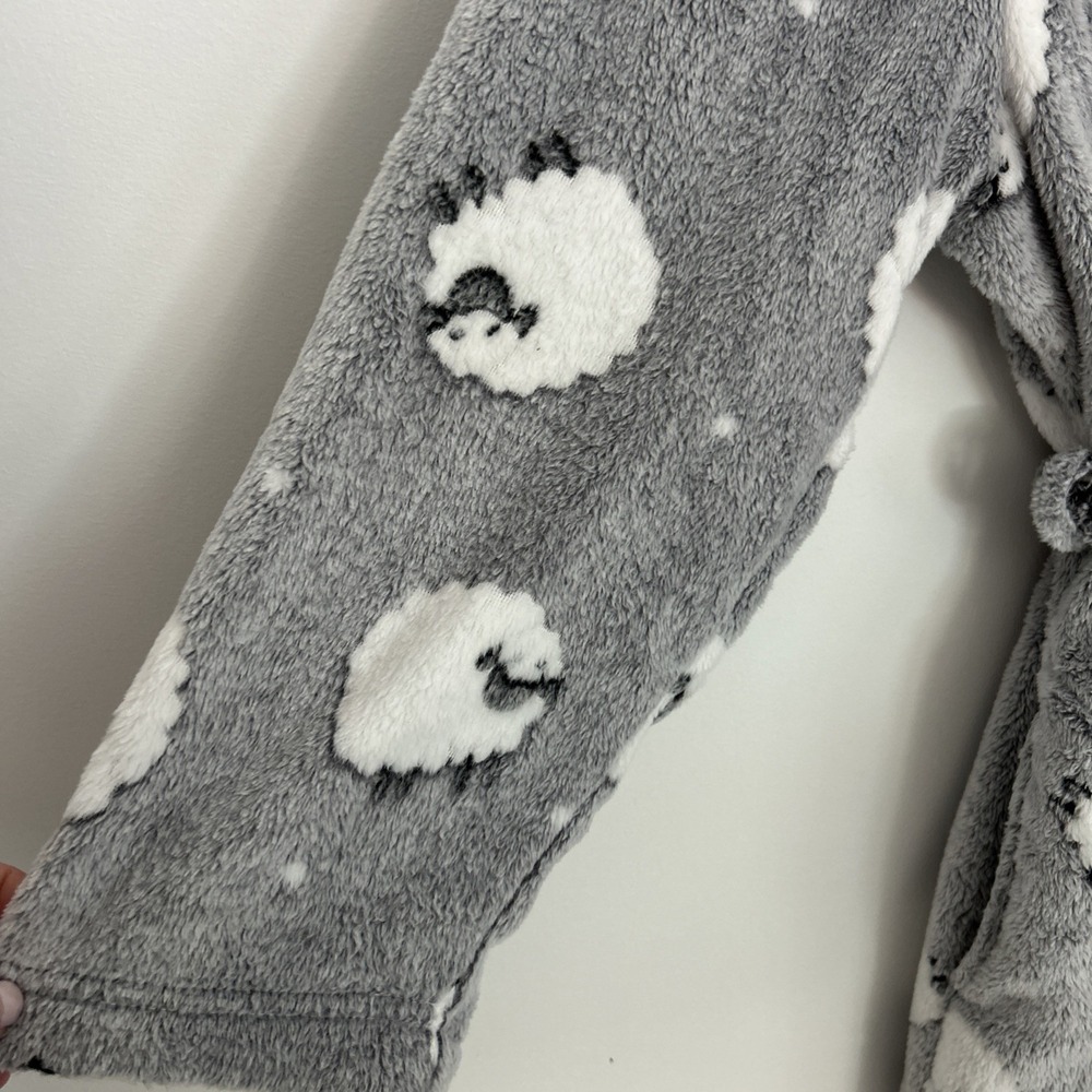 Brighten The Seasons XL Gray White Lambs Plush Pockets Belted Soft Robe Women's - Picture 3 of 10
